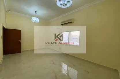 Empty Room image for: Villa - 5 Bedrooms - 4 Bathrooms for rent in Al Zaab - Abu Dhabi, Image 1