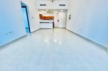 Apartment - 2 Bedrooms - 3 Bathrooms for rent in Jumeirah Garden City - Al Satwa - Dubai