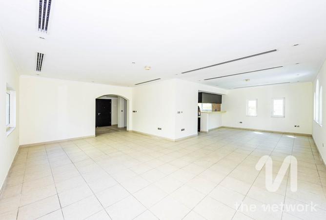 15727800 - Property Image 3