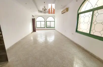 Villa - 4 Bedrooms - 5 Bathrooms for rent in Al Rifa'a - Mughaidir - Sharjah