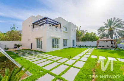 Villa - 4 Bedrooms - 4 Bathrooms for rent in Meadows 5 - Meadows - Dubai
