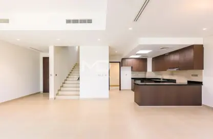 Townhouse - 2 Bedrooms - 3 Bathrooms for rent in Bloom Living - Zayed City (Khalifa City C) - Khalifa City - Abu Dhabi