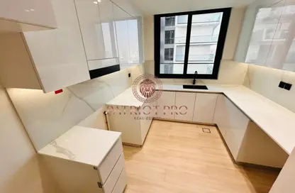 Apartment - 2 Bedrooms - 2 Bathrooms for rent in Binghatti LUNA - Jumeirah Village Circle - Dubai