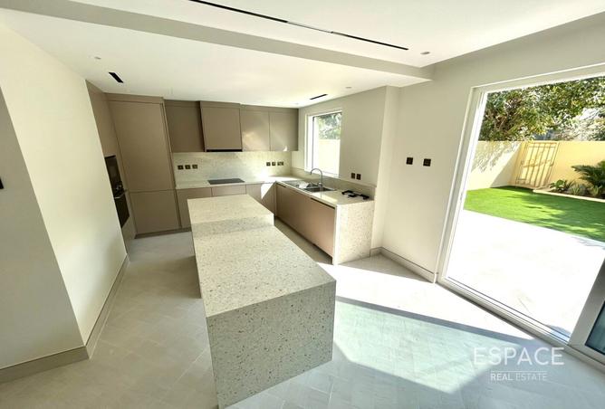 16066118 - Property Main Image