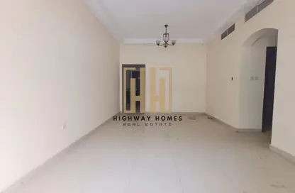 شقة - 2 غرف نوم - 2 حمامات للايجار في بناية مويليح 29 - مويلح - الشارقة شقة - 2 غرف نوم - 2 حمامات للايجار في بناية مويليح 29 - مويلح - الشارقة