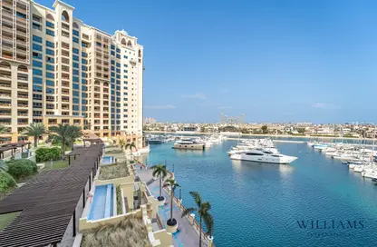 Apartment - 3 Bedrooms - 3 Bathrooms for sale in Marina Residences 6 - Marina Residences - Palm Jumeirah - Dubai