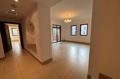 Apartment - 2 Bedrooms - 3 Bathrooms for rent in Al Barsha 2 - Al Barsha - Dubai