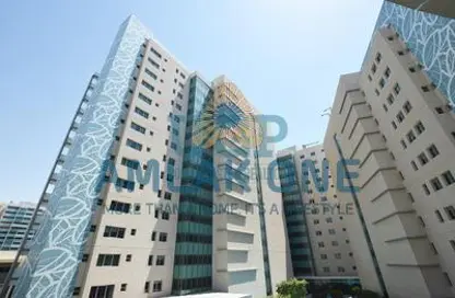 Apartment - 4 Bedrooms - 5 Bathrooms for rent in Al Muneera - Al Raha Beach - Abu Dhabi