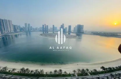 Apartment - 4 Bedrooms - 5 Bathrooms for rent in Al Khan Corniche - Al Khan - Sharjah