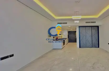 Apartment - Studio - 1 Bathroom for rent in Samana Golf Avenue - Dubai Studio City - Dubai