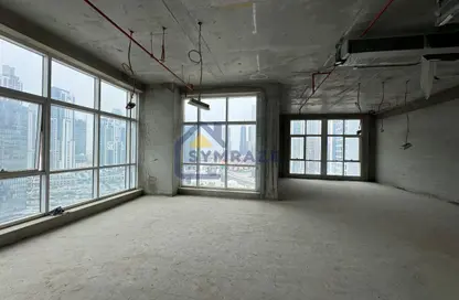 Office Space - Studio - 1 Bathroom for rent in Grosvenor Office Tower - Business Bay - Dubai