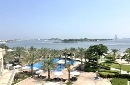 Apartment - 1 Bedroom - 2 Bathrooms for rent in Al Basri - Shoreline Apartments - Palm Jumeirah - Dubai