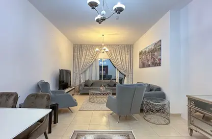 Apartment - 3 Bedrooms - 2 Bathrooms for rent in Beach Tower 1 - Al Khan Lagoon - Al Khan - Sharjah
