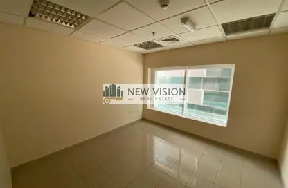 Office Space - Studio - 1 Bathroom for rent in Al Fardan Centre - Al Majaz 3 - Al Majaz - Sharjah Office Space - Studio - 1 Bathroom for rent in Al Fardan Centre - Al Majaz 3 - Al Majaz - Sharjah