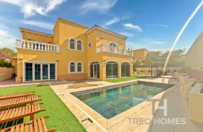 Villa - 5 Bedrooms - 6 Bathrooms for rent in Legacy - Jumeirah Park - Dubai