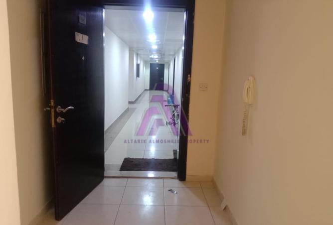 Apartment - 2 Bedrooms - 3 Bathrooms for rent in Riviera Residence - International City - Dubai