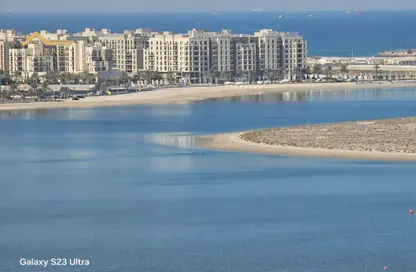 شقة - 3 غرف نوم - 3 حمامات للايجار في برج الممزر - شارع التعاون - التعاون - الشارقة