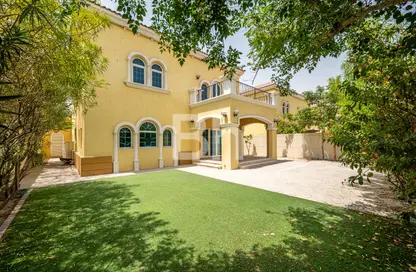 Villa - 3 Bedrooms - 4 Bathrooms for rent in Legacy - Jumeirah Park - Dubai