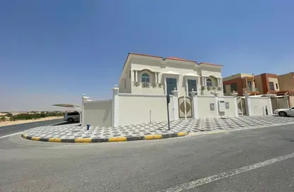 فيلا - 5 غرف نوم - 8 حمامات للايجار في حوشي 2 - حوشي - البادي - الشارقة