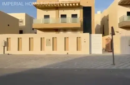 فيلا - 3 غرف نوم - 4 حمامات للايجار في الحليو 2 - الحليو - عجمان