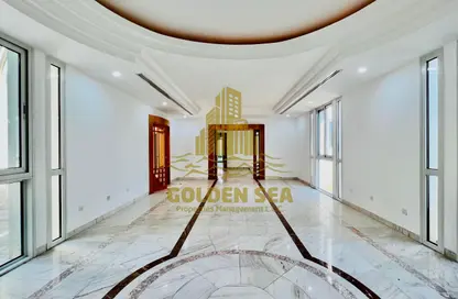 Villa - 5 Bedrooms - 7 Bathrooms for rent in Al Yasat Compound - Al Mushrif - Abu Dhabi