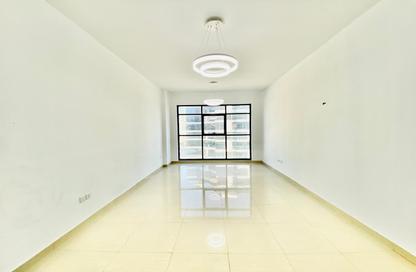 Apartment - 2 Bedrooms - 3 Bathrooms for rent in Jumeirah Garden City - Al Satwa - Dubai
