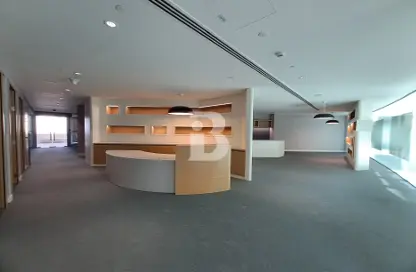 Full Floor - Studio for rent in United Square - Al Khalidiya - Abu Dhabi
