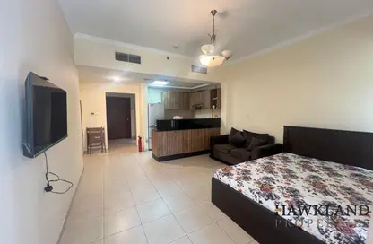 Apartment - Studio - 1 Bathroom for sale in Burj Al Nujoom - Downtown Dubai - Dubai