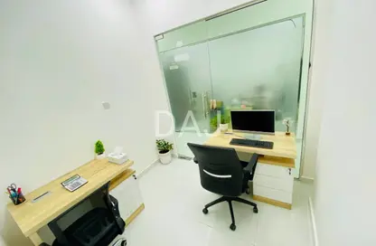 مكتب - استوديو - 1 حمام للايجار في ريد اڤينيو - منطقة القرهود - دبي