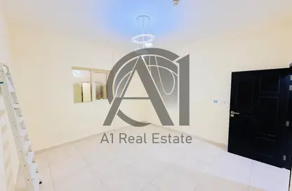 Apartment - 2 Bedrooms - 2 Bathrooms for rent in Central District - Al Ain