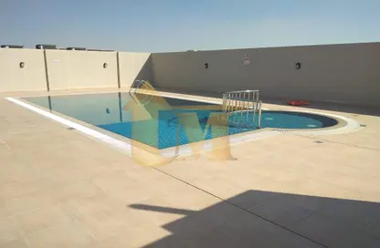 Apartment - 3 Bedrooms - 5 Bathrooms for rent in Al Raffa - Bur Dubai - Dubai