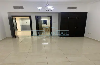 شقة - غرفة نوم - 2 حمامات للايجار في برج ربيعة - مجان - دبي لاند - دبي