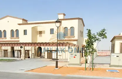 Townhouse - 2 Bedrooms - 3 Bathrooms for sale in Bloom Living - Zayed City (Khalifa City C) - Khalifa City - Abu Dhabi