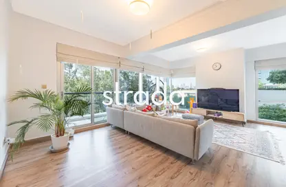 Apartment - 2 Bedrooms - 2 Bathrooms for sale in The Fairways East - The Fairways - The Views - Dubai