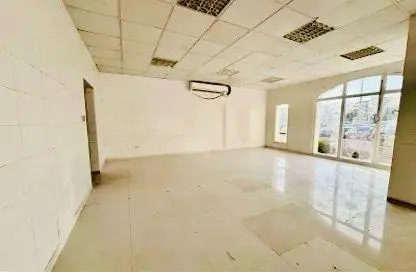 Office Space - Studio - 1 Bathroom for rent in Mankhool Road - Bur Dubai - Dubai
