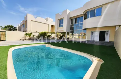 Villa - 4 Bedrooms - 4 Bathrooms for rent in Jumeirah 2 Villas - Jumeirah 2 - Jumeirah - Dubai