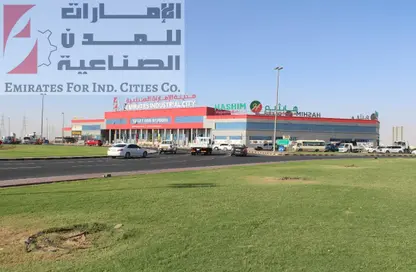 Shop - Studio - 2 Bathrooms for rent in Al Rahmaniya - Sharjah