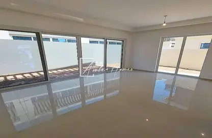 Townhouse - 3 Bedrooms - 3 Bathrooms for rent in Victoria 2 - Damac Hills 2 - Dubai