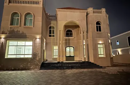 Villa - 5 Bedrooms - 7 Bathrooms for rent in Al Aweer 1 - Al Aweer - Dubai