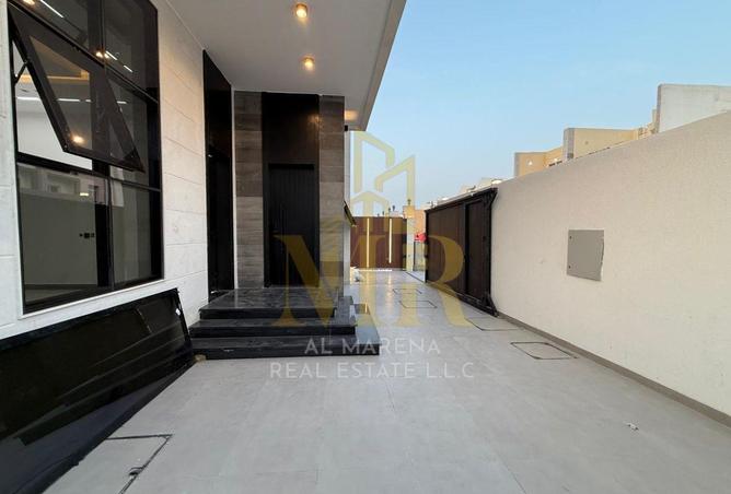 15996500 - صورة العقار 2