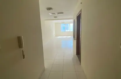 شقة - غرفة نوم - 2 حمامات للايجار في برج البحيرة - المجاز 1 - المجاز - الشارقة