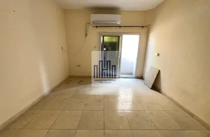 Apartment - 1 Bedroom for rent in Fire Station Road - Muwaileh - Sharjah