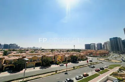 شقة - 2 غرف نوم - 3 حمامات للايجار في برج التنس - مدينة دبي الرياضية - دبي