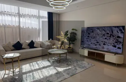 تاون هاوس - 4 غرف نوم - 5 حمامات للبيع في إليجانز من الدانوب - منطقة 14 - قرية جميرا الدائرية - دبي