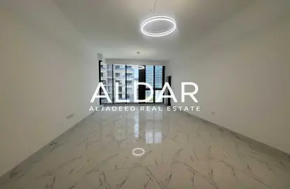 Apartment - 1 Bedroom - 2 Bathrooms for rent in Lumina Vista Residences - Jumeirah Village Circle - Dubai
