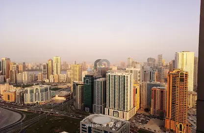 شقة - 3 غرف نوم - 4 حمامات للبيع في برج الشاطئ - الخان لاجون - الخان - الشارقة