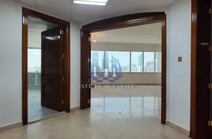 Apartment - 4 Bedrooms - 5 Bathrooms for rent in Al Salam Street - Abu Dhabi