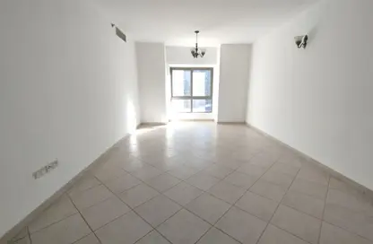 شقة - 2 غرف نوم - 3 حمامات للايجار في برج الشعفار - برشا هايتس (تيكوم) - دبي