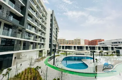 Apartment - Studio - 1 Bathroom for rent in The Gate - Masdar City - Abu Dhabi