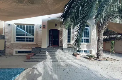 Villa - 3 Bedrooms - 5 Bathrooms for rent in Al Falaj - Al Riqqa - Sharjah